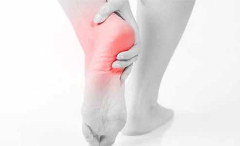 ارتباط کمبود ویتامین دی و درد پاشنه پا