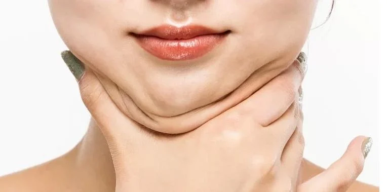 ساکشن غبغب و کاشت مو در یزد : چرا کلینیک زیبایی هیوا بهترین گزینه برای زیبایی شماست؟