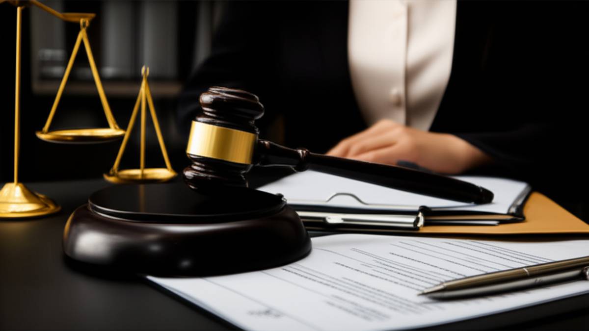 قرار موقوفی تعقیب صادر شد یعنی چی؟ | مفهوم کامل در حقوق