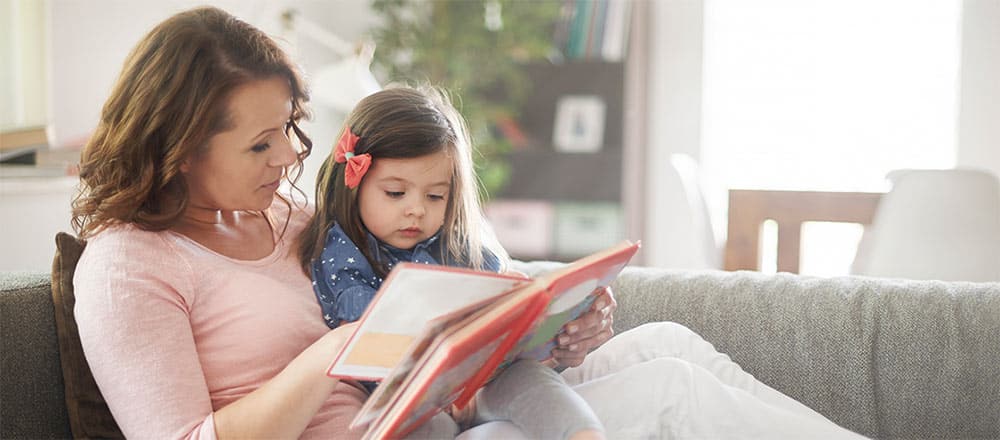 تکنیک‌های خواندن کتاب زبان اصلی برای والدین غیرمسلط به زبان